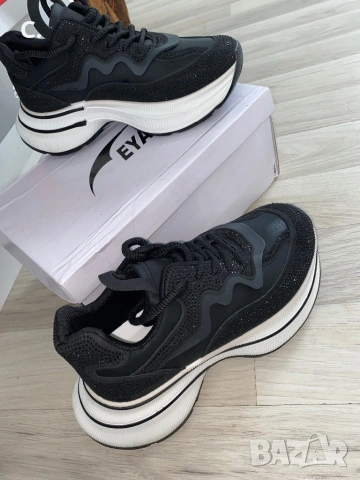 Дамски маратонки 