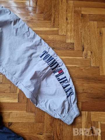 Страхотни дамски спортни панталони TOMMY HILFIGER размер S , снимка 3 - Панталони - 54494057