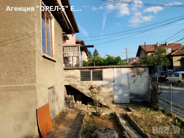 Продава къща гр. Перник,кв.Ралица, снимка 6 - Къщи - 54322626