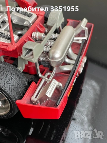 Ретро модел Ferrari F40 1/18, снимка 13 - Колекции - 54409014