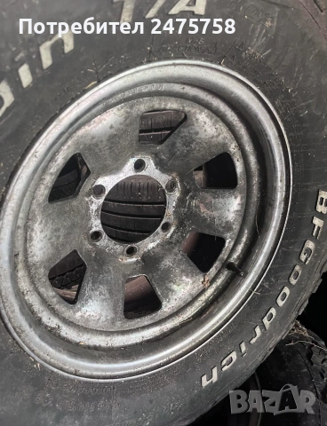 Продавам 4бр гуми 31х10.5R15 с джанти 6х139.7 от Тойота