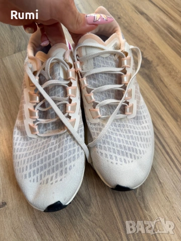 Оригинални дамски маратонки Nike Pegasus 37 ! 40 н, снимка 6 - Маратонки - 54656800