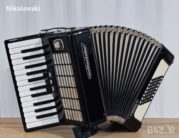 Акордеон Weltmeister Stella 