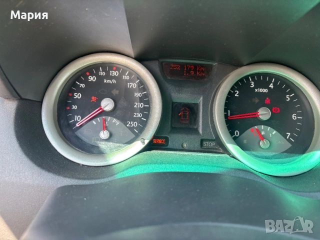 Renault Megane 2, снимка 13 - Автомобили и джипове - 54630072