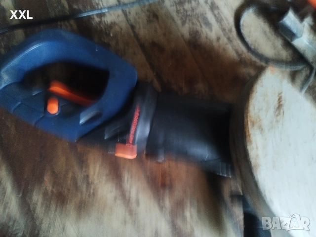 Голям ъглошлайф FERM 2000w, снимка 3 - Други инструменти - 54007595