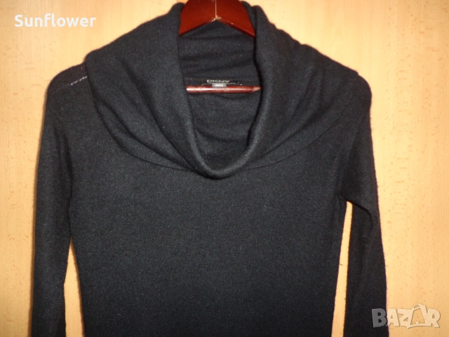 Черен пуловер DKNY Donna Karan с яка. микс от вълна и ангора, размер S 