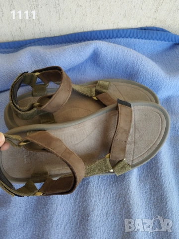 Сандали Teva номер 45 и 1/2.