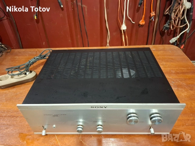 Продава се усилвател Sony TA-3200 F. , снимка 2 - Ресийвъри, усилватели, смесителни пултове - 54258889