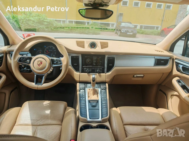 Porsche Macan Turbo 2015 Burmester, Beige interior, снимка 2 - Автомобили и джипове - 54759069