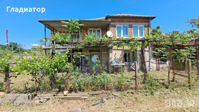Къща село РАДОВЕЦ