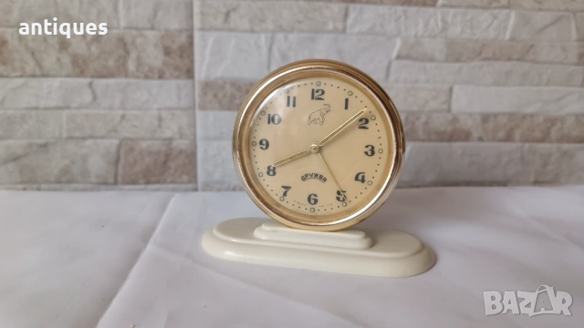 Стар часовник / будилник - Дружба - Сделано в СССР - 1970г.