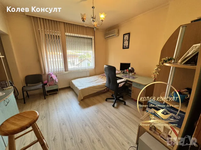 къща близнак в град Чирпан, снимка 10 - Етаж от къща - 55351732