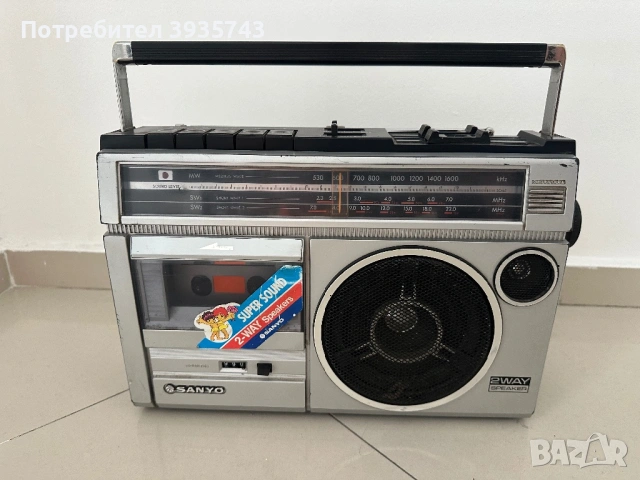 Sanyo радиокасетофон перфектен