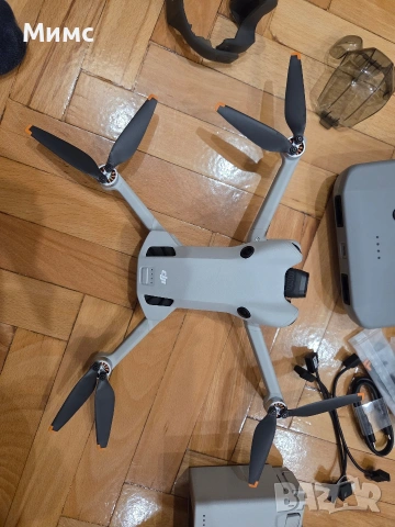 DJI Mini 4 Pro Fly More Combo, снимка 3 - Дронове и аксесоари - 54195696