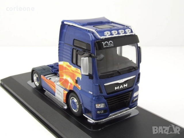 MAN TGX XXL влекач 2020 - мащаб 1:43 на ixo models моделът е нов в PVC дисплей-кейс, снимка 7 - Колекции - 55006990