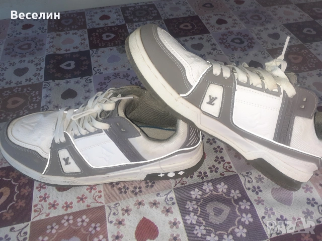 Маратонки Louis Vuitton 42