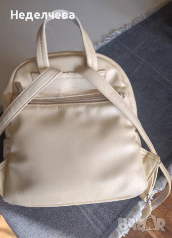 Дамска чанта тип „раница“ – ПОДАРЯВАМ, снимка 2 - Чанти - 54369405