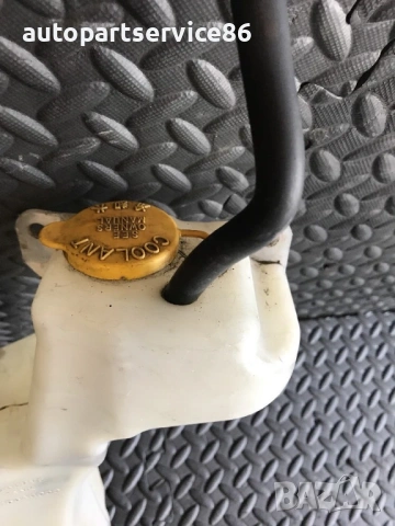 Резервоар за излишък на охладителна течност за Subaru Legacy 2.0D (2003–2009) 45153AG000, снимка 2 - Части - 54215431