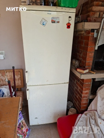 Хладилник , снимка 2 - Хладилници - 41973151