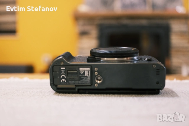 Fujifilm X-T30 - Тяло - антрацит (Charcoal Silver), снимка 2 - Фотоапарати - 54379387