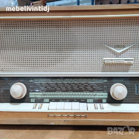 Лампов ретро радиоапарат Grundig 3036, снимка 5 - Антикварни и старинни предмети - 53557368