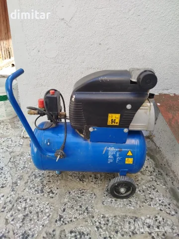 Компресор за въздух MECAFER - 1.5 kW, снимка 2 - Компресори - 55445813
