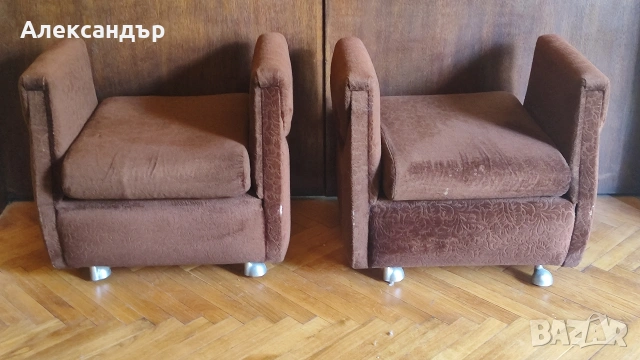 Табуретки на колелца 