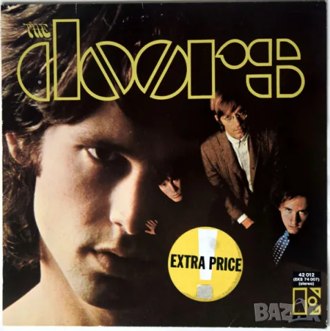 Грамофонни плочи на The Doors. Цени в обявата.