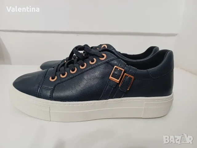 Tamaris кецове, естествена кожа 