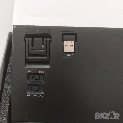 Чисто нова Безжична Механична Клавиатура Ajazz AK820 Pro TFT Екран Gift Switches | Hot-Swap, снимка 6 - Клавиатури и мишки - 54955585