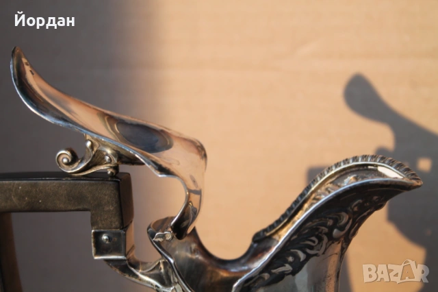 Сребърна английска кана, снимка 13 - Антикварни и старинни предмети - 53999439