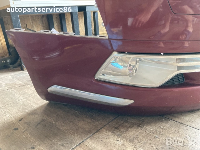 Предна броня в бордо червено с хром за Citroen C5 2.0 HDi (2009), снимка 3 - Части - 54538304