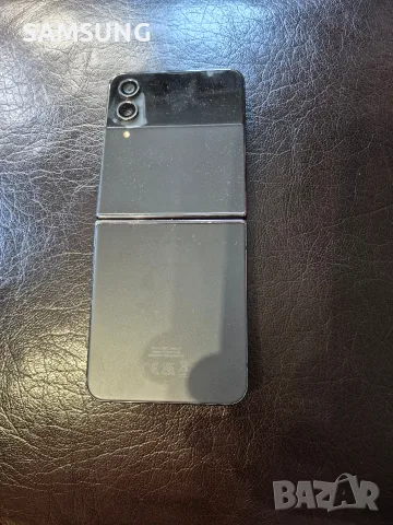 Samsung Galaxy - Z Flip 4