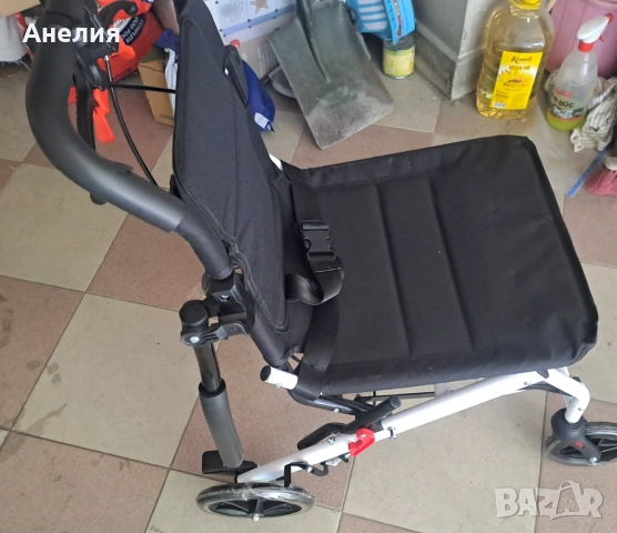 Помощна количка, снимка 2 - Инвалидни колички - 55257329
