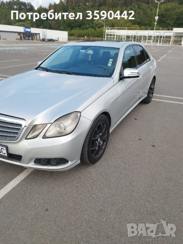 Мерцедес Е200, снимка 6 - Автомобили и джипове - 54587915