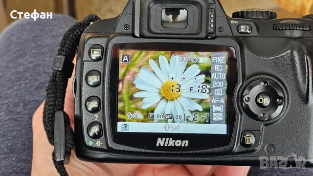 Nikon D40 тяло, снимка 6 - Фотоапарати - 54402278