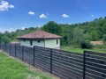 Продавам уютна, напълно реновирана и обзаведена къща в Еленския балкан - с.Палици , до язовир, снимка 3