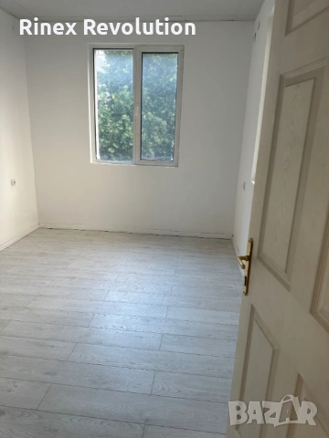 Тристаен апартамент под наем в Центъра