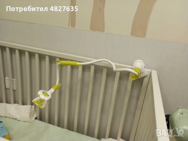 Поставка за телефон или бейби фон за бебета