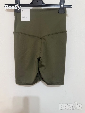 Къс клин Nike, снимка 2 - Клинове - 54543774