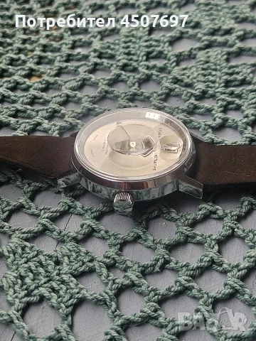 Ретро часовник Hanowa Instantime „Jump Hour,(Скачащ час) – 1970s Space Age, снимка 3 - Други - 55609205