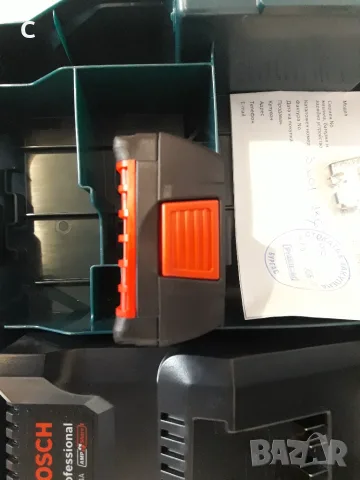 Батерия BOSCH PROFESSIONAL 18 V 2 Ah, снимка 3 - Други инструменти - 55309889