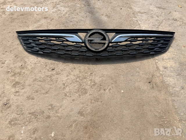 GM 39130501 предна решетка от Ford Focus 2.0i auto, 162 ph., 2015, 60 000 km., engine FL, euro 5