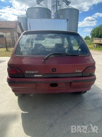 Renault Clio 1.4 бензин Продава се само на части със здрав мотор и скоростна кутия с бракуван талон, снимка 2 - Автомобили и джипове - 55413267