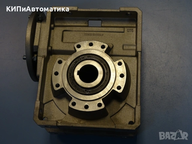 Червячен редуктор Lenze PQ75FB31C30T/B14B8 worm reducer size-75 i=31, снимка 4 - Резервни части за машини - 54579712