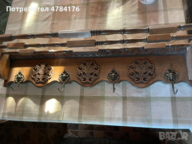 продавам старинна стенна закачалка с рафт масивен дъб , снимка 7 - Антикварни и старинни предмети - 54210564