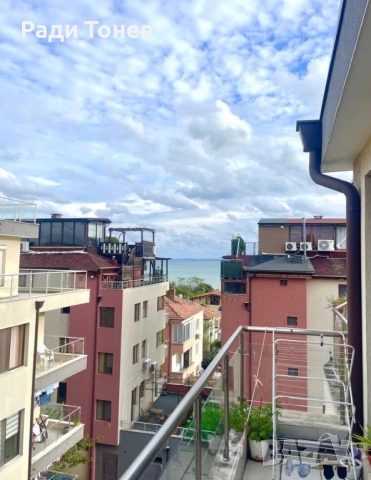 Студио на първа линия-кв.Сарафово