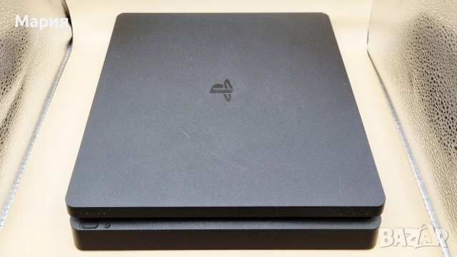Sony PlayStation 4 Slim Jet Black 500GB +3бр игри, снимка 3 - PlayStation конзоли - 54122108