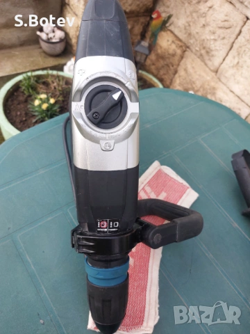 Перфоратор Makita HR4003C /1100W/, снимка 5 - Бормашини - 54085584