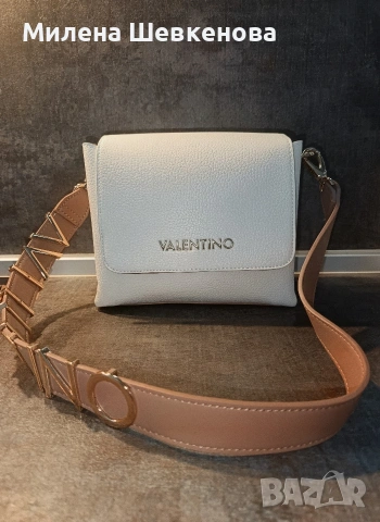 Нова дамска чанта VALENTINO